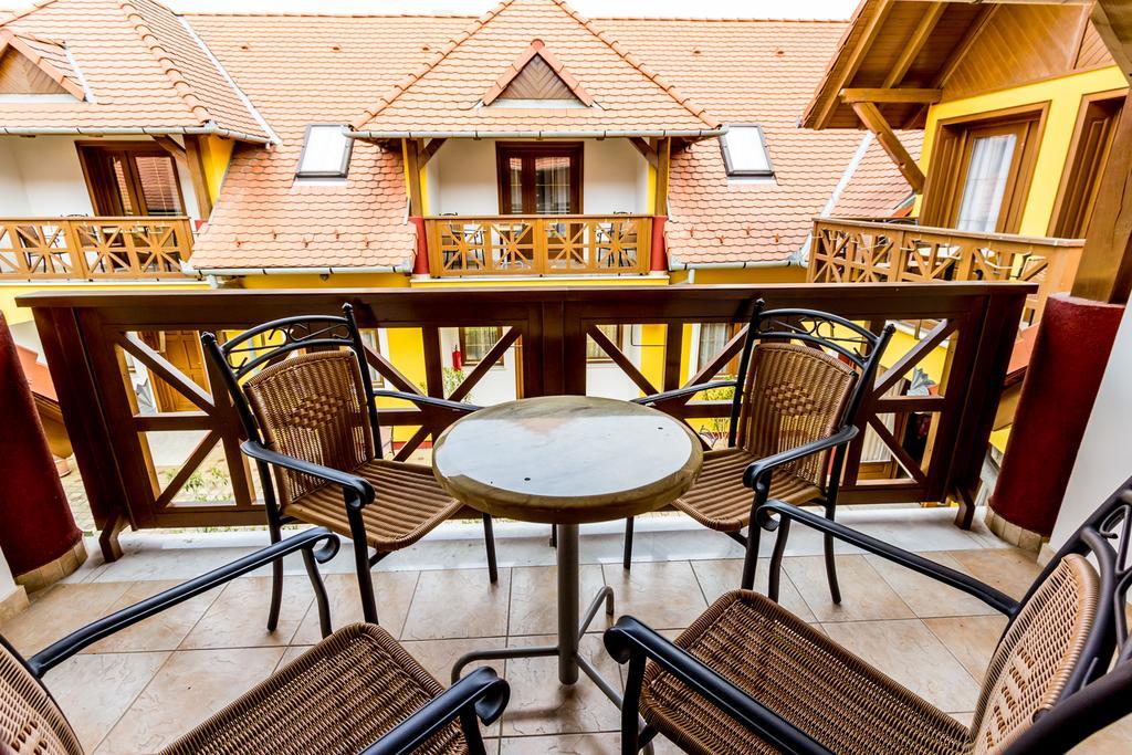Frisko Panzio Bed & Breakfast Zalakaros Bagian luar foto